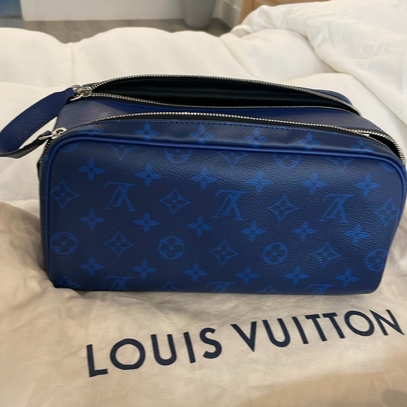 Louis Vuitton Taigalama Dopp-Kit Pouch - Picture 3 of 6